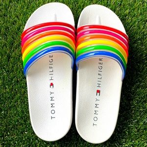 Tommy Hilfiger Sz 4 Big kids Rainbow slides. Rarely worn!!